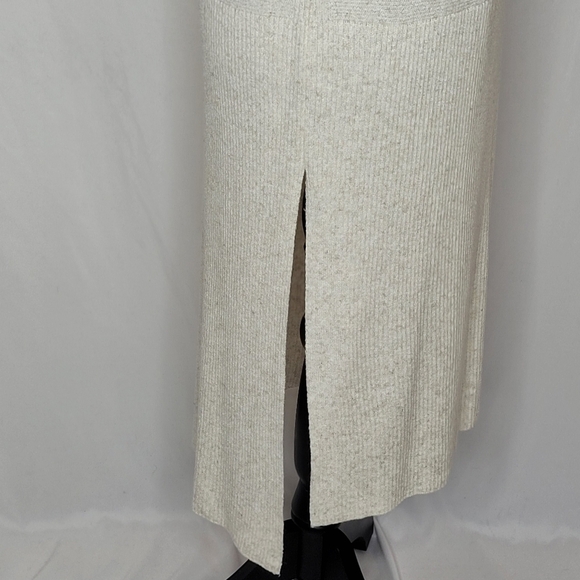 Zara Knit Long Sleeve Plunging V-neck Side Slit Sweater Dress in Oatmeal - Sz M - Picture 5 of 10